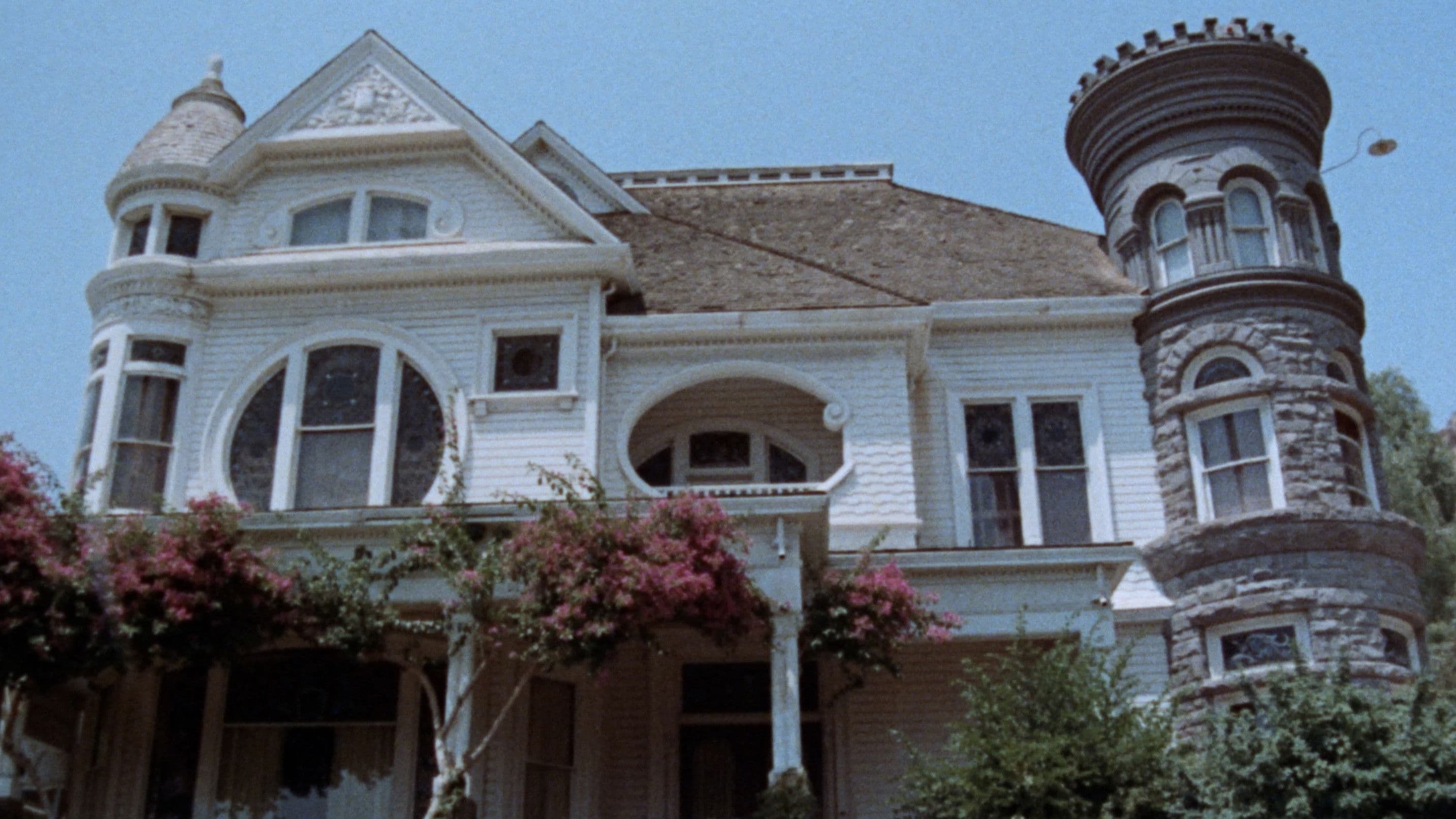 Backdrop of Don't Be Afraid of the Dark