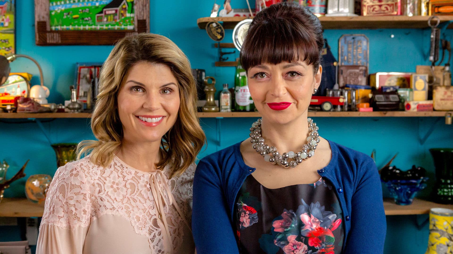Backdrop of Garage Sale Mysteries: Picture a Murder
