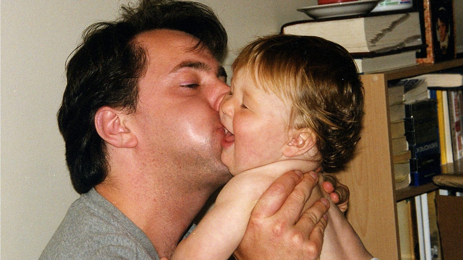 Backdrop of Dear Zachary: A Letter to a Son About His Father