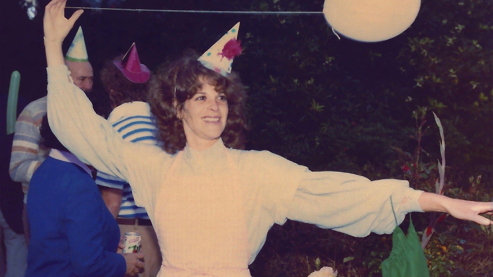 Backdrop of Love, Gilda