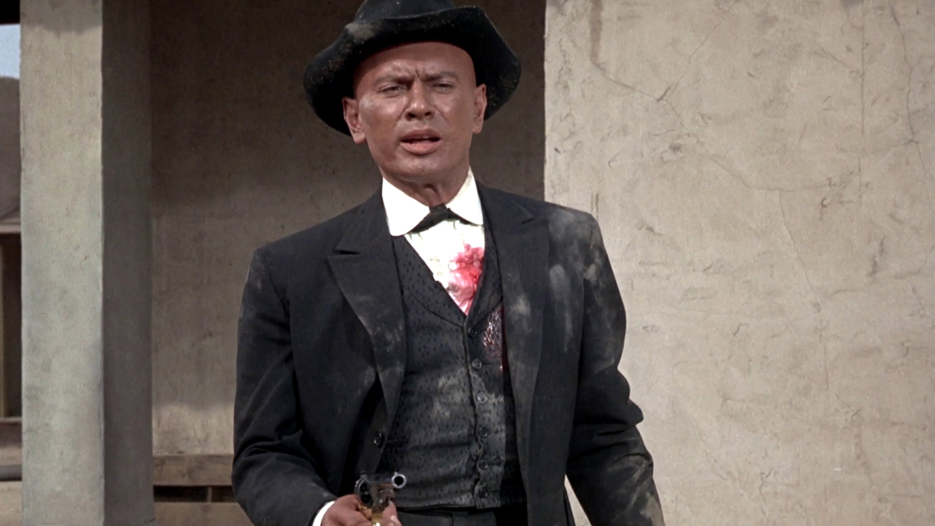 Backdrop of Invitation to a Gunfighter