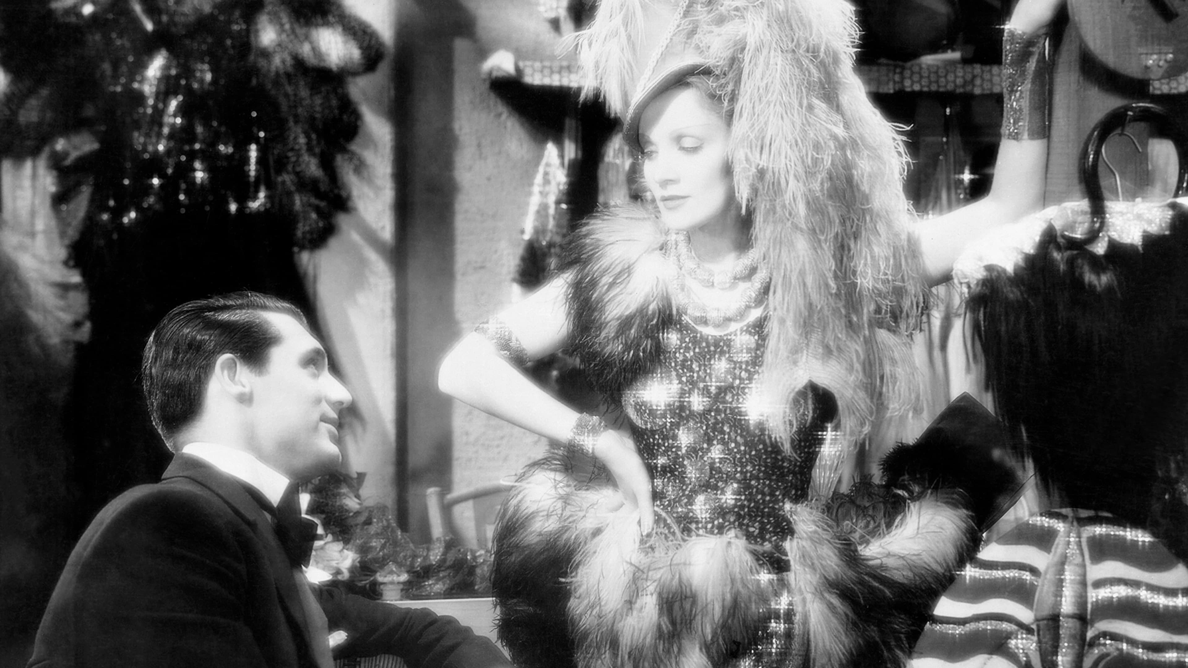 Backdrop of Blonde Venus