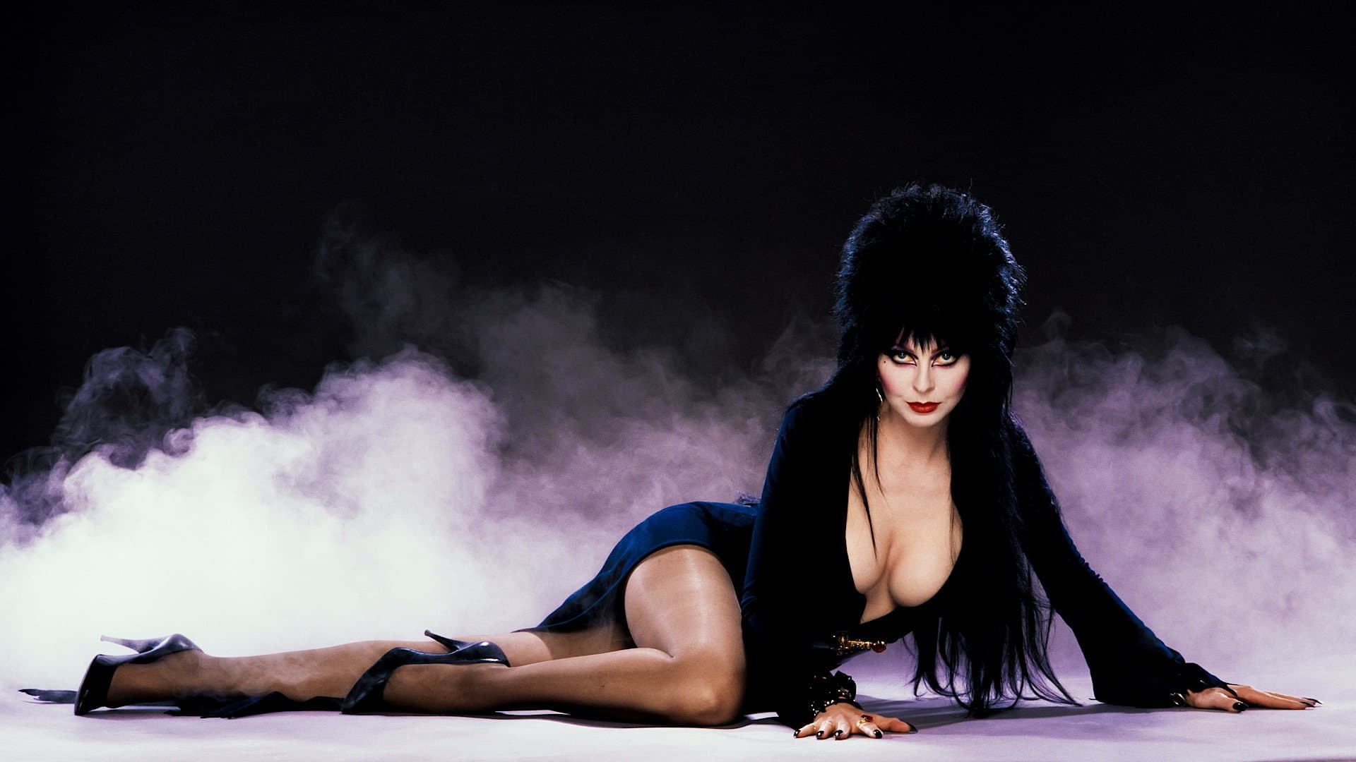 Backdrop of Elvira: Mistress of the Dark