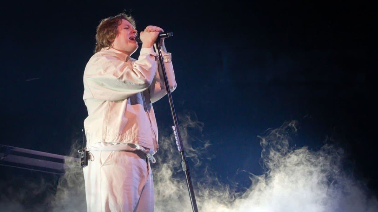 Backdrop of Lewis Capaldi: How I'm Feeling Now