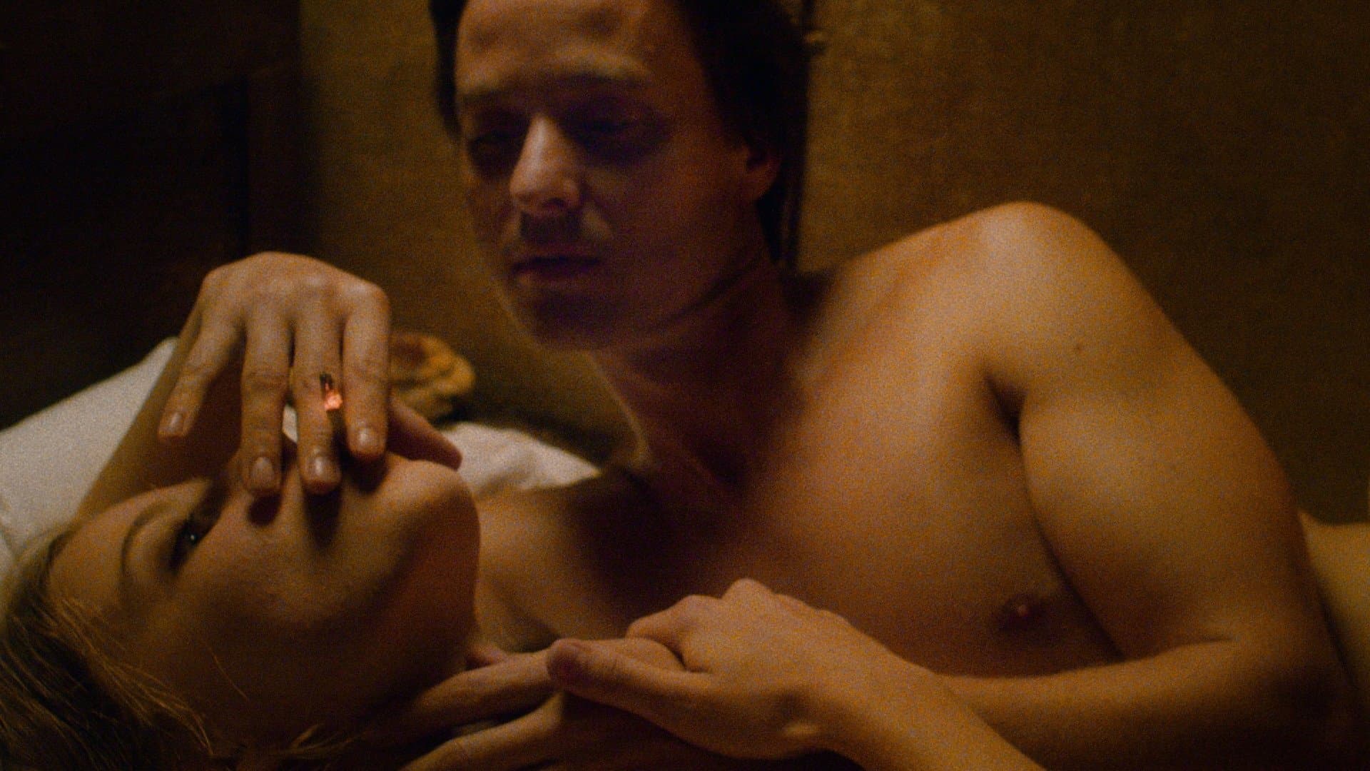 Backdrop of Fabian: Going to the Dogs