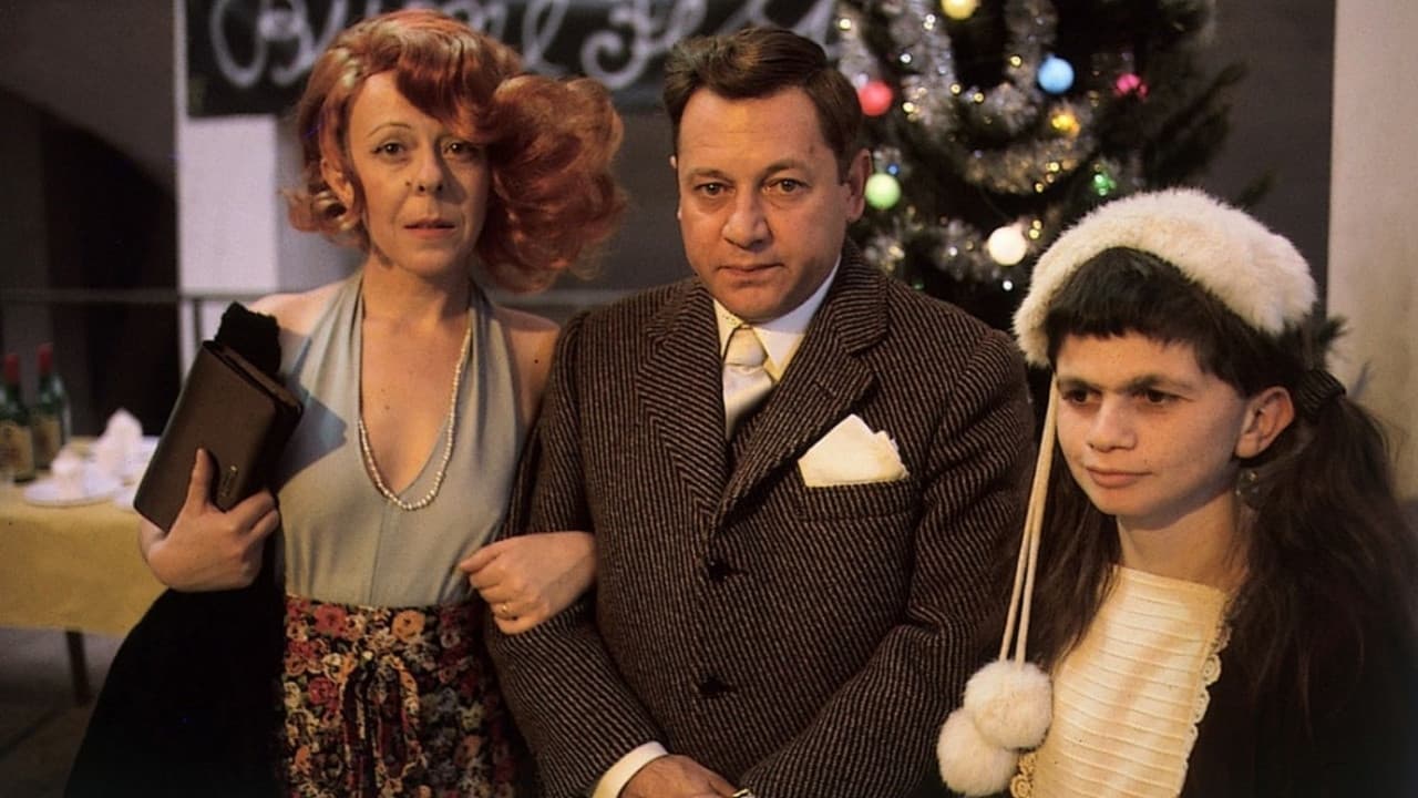 Backdrop of Fantozzi: White Collar Blues