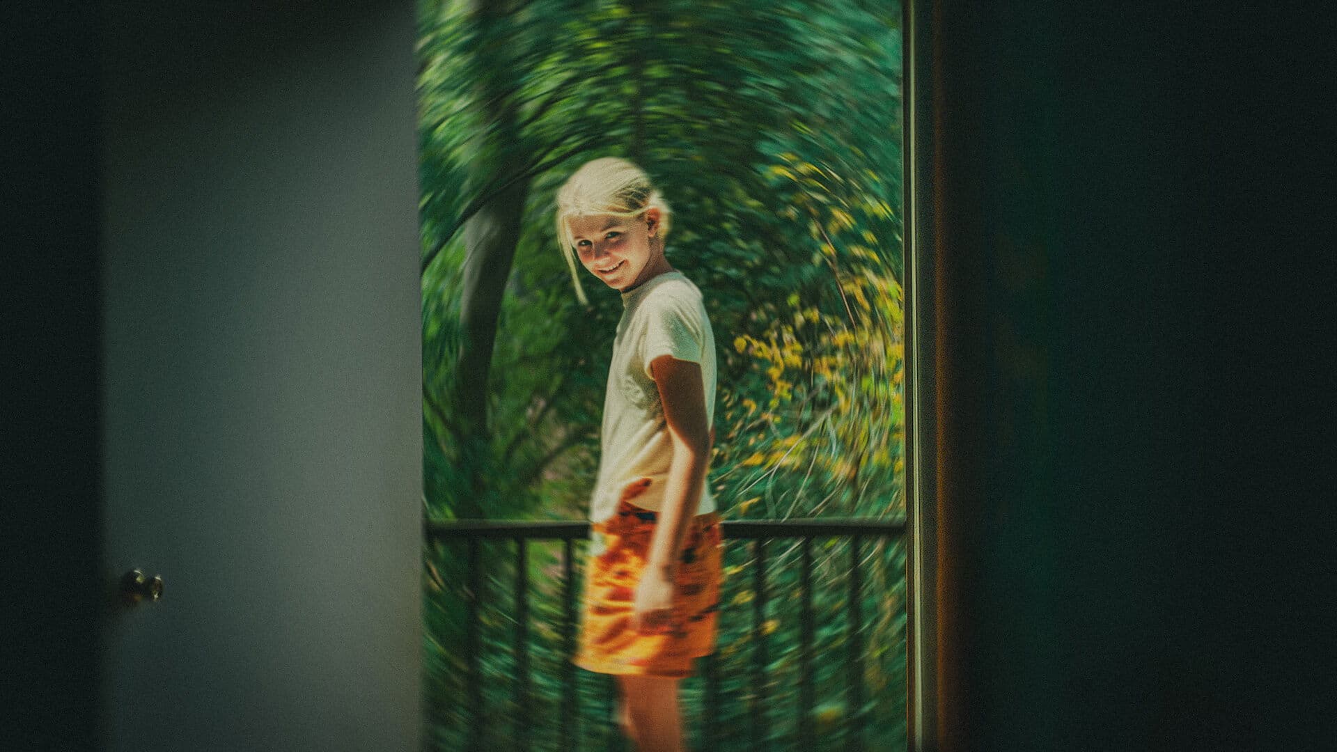 Backdrop of Kidnapped: Elizabeth Smart