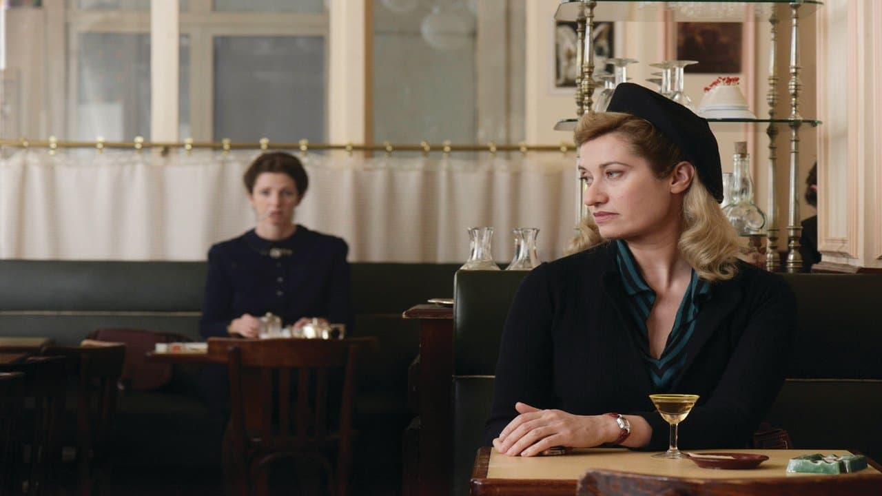 Backdrop of Violette