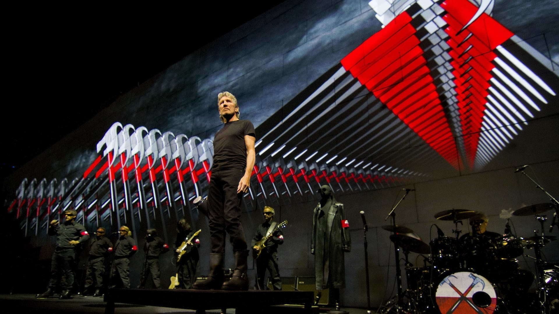 Backdrop of Roger Waters: The Wall