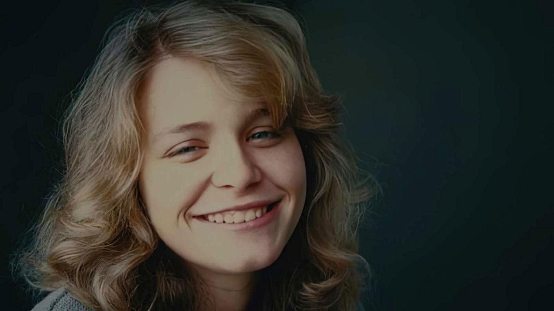 Backdrop of Girl in the Picture