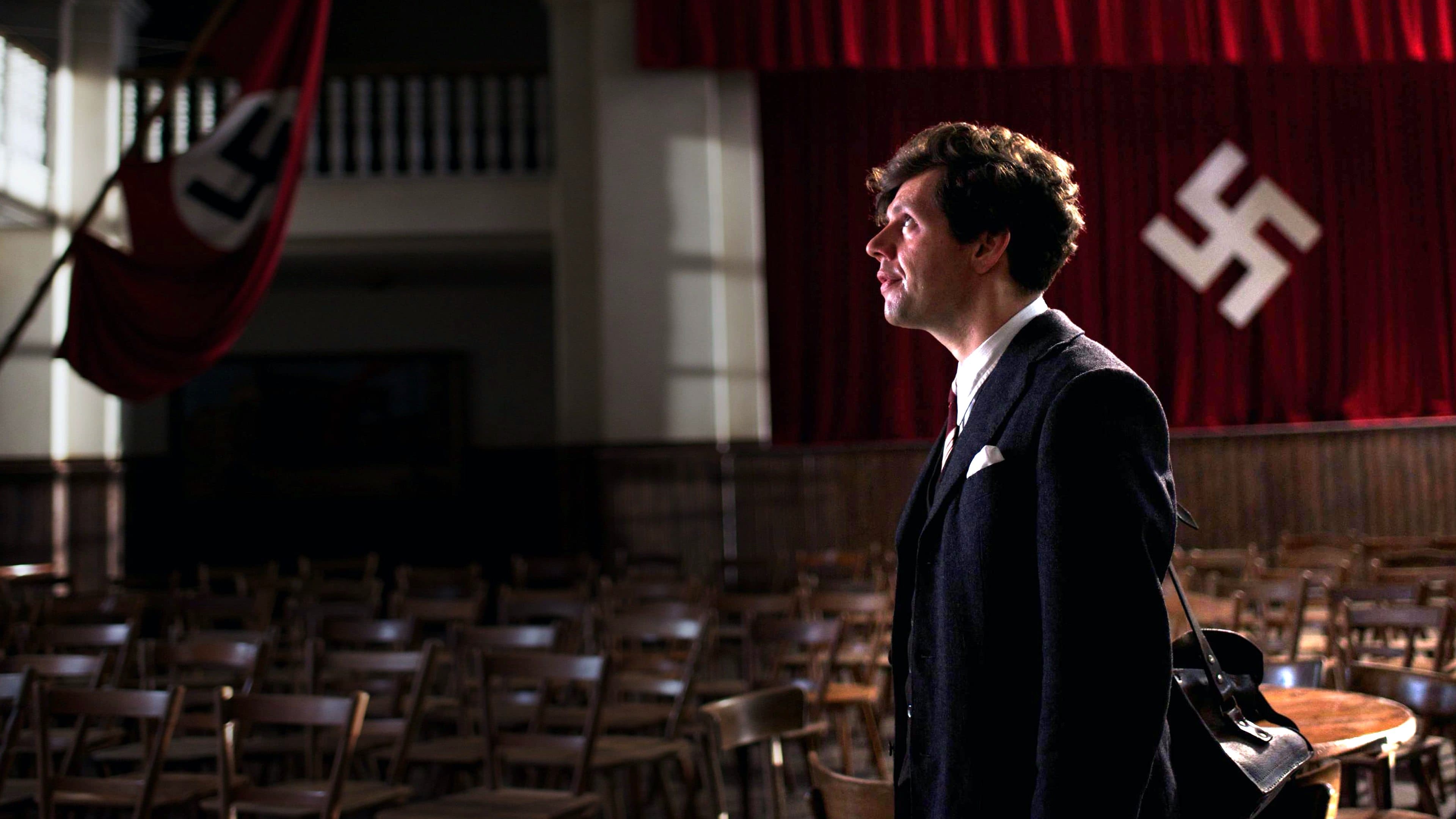 Backdrop of 13 Minutes